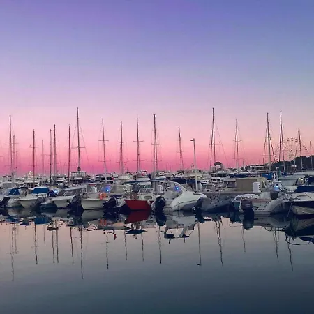 Апартаменты Insolite French Riviera Avec Parking *